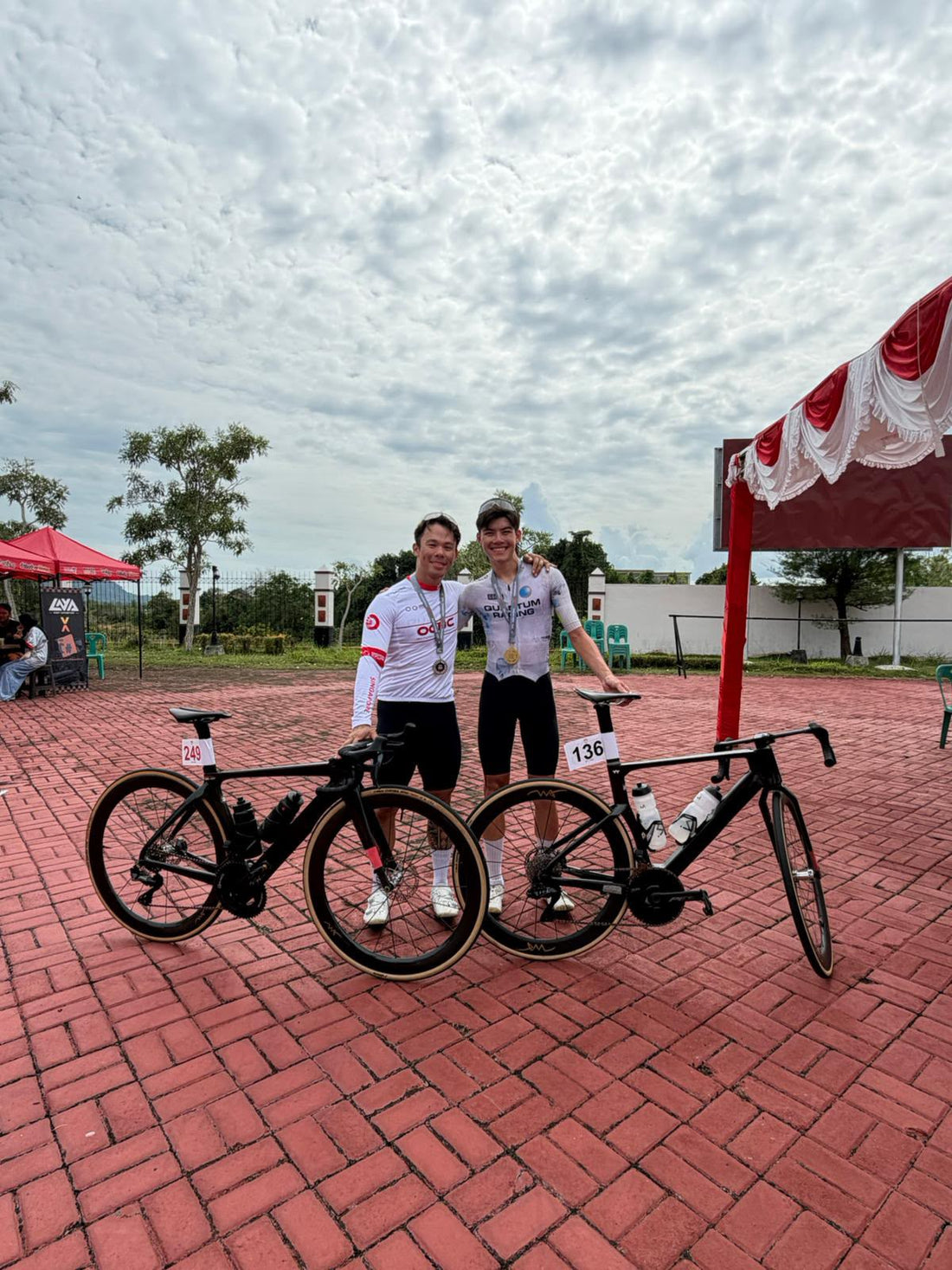 Cejay and Ollie of Quantum Racing Aces celebrating National Road Race podium finishes on Wheel Angel SLX PRO and SLX 2.0 wheels.