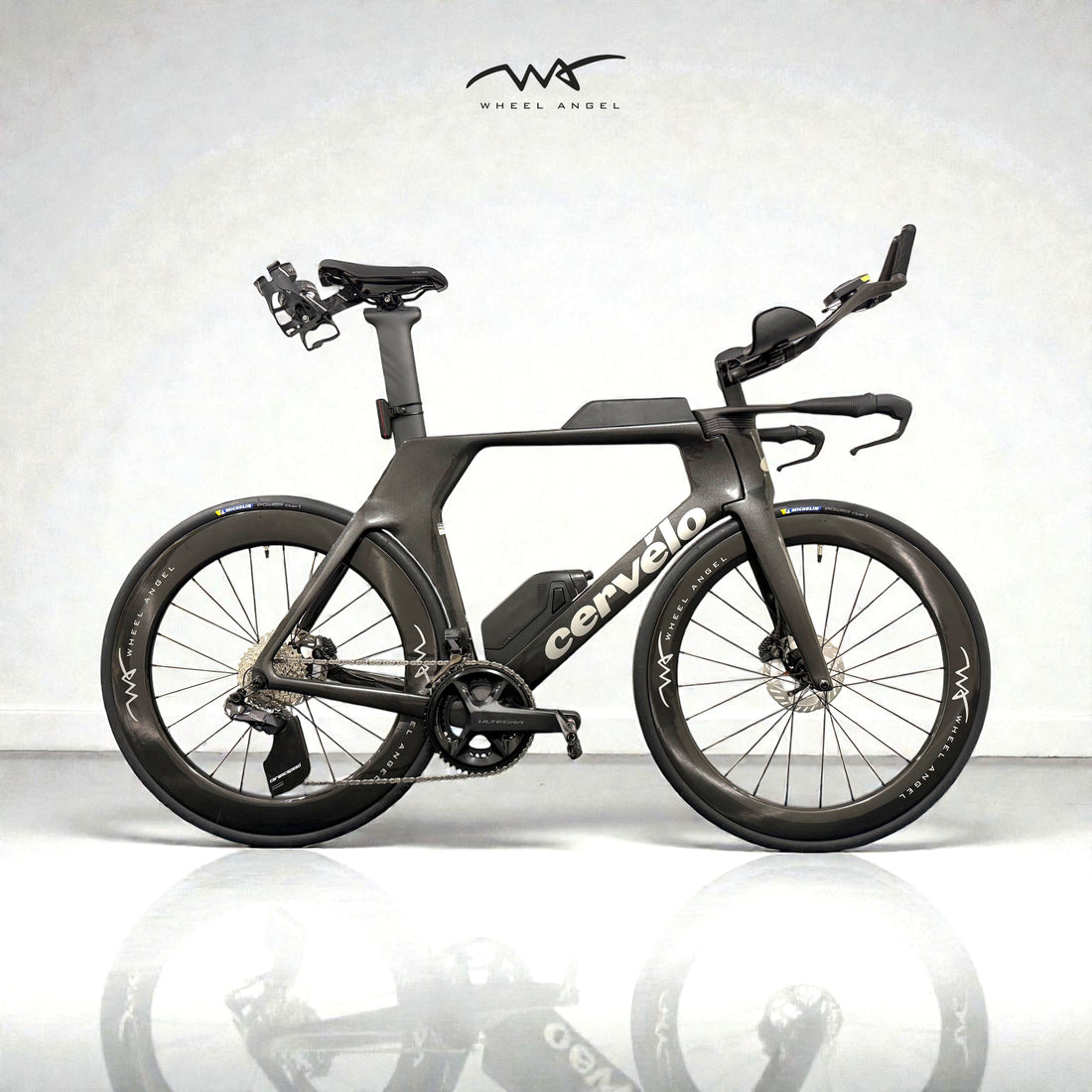 Cervelo TT bike equipped with Wheel Angel SL30 carbon triathlon wheels and Takino ceramic bearing hubs.