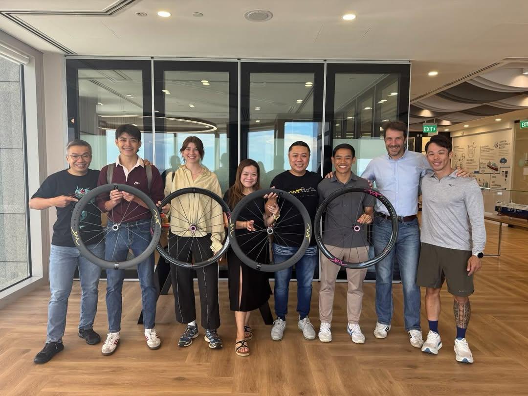 Wheel Angel SLX carbon spoke wheelset presentation to Quantum Racing athletes at Eastern Pacific Shipping Singapore office