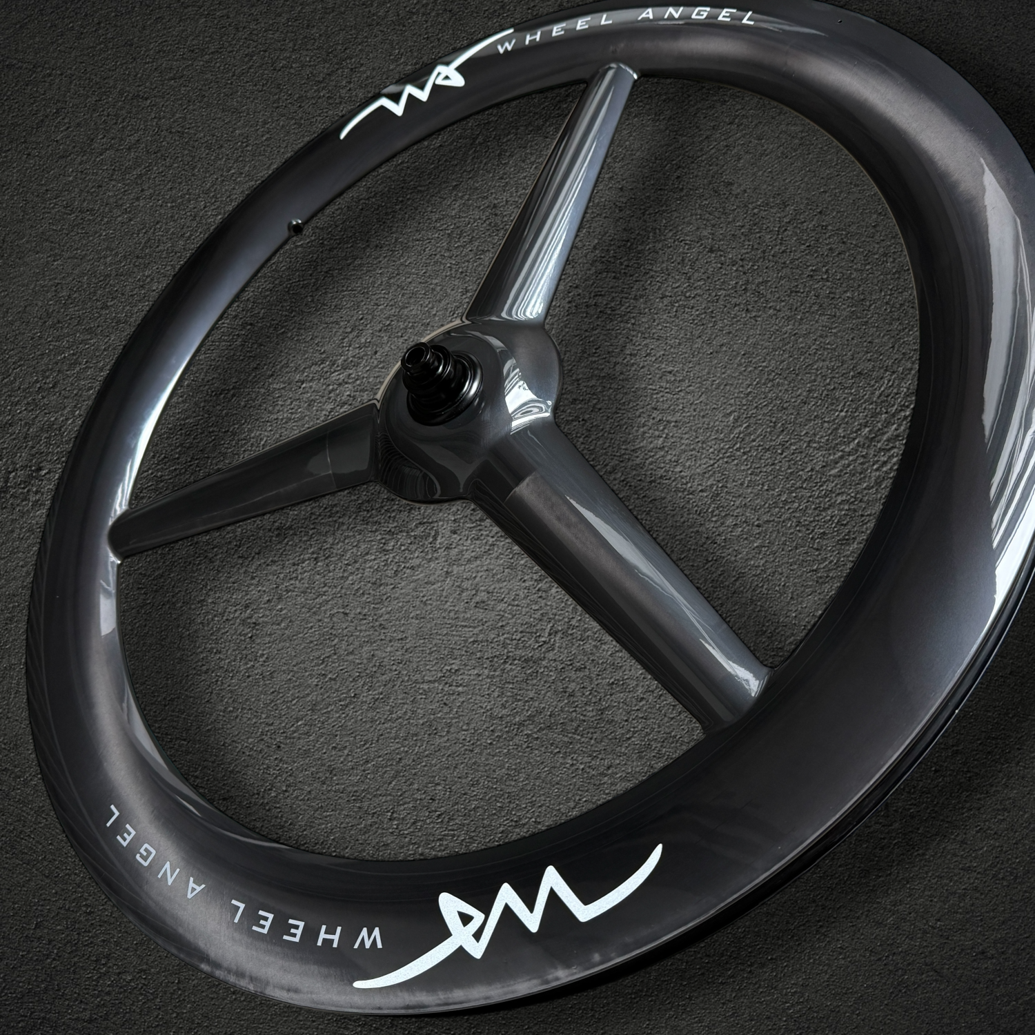 Trispoke Aero Front